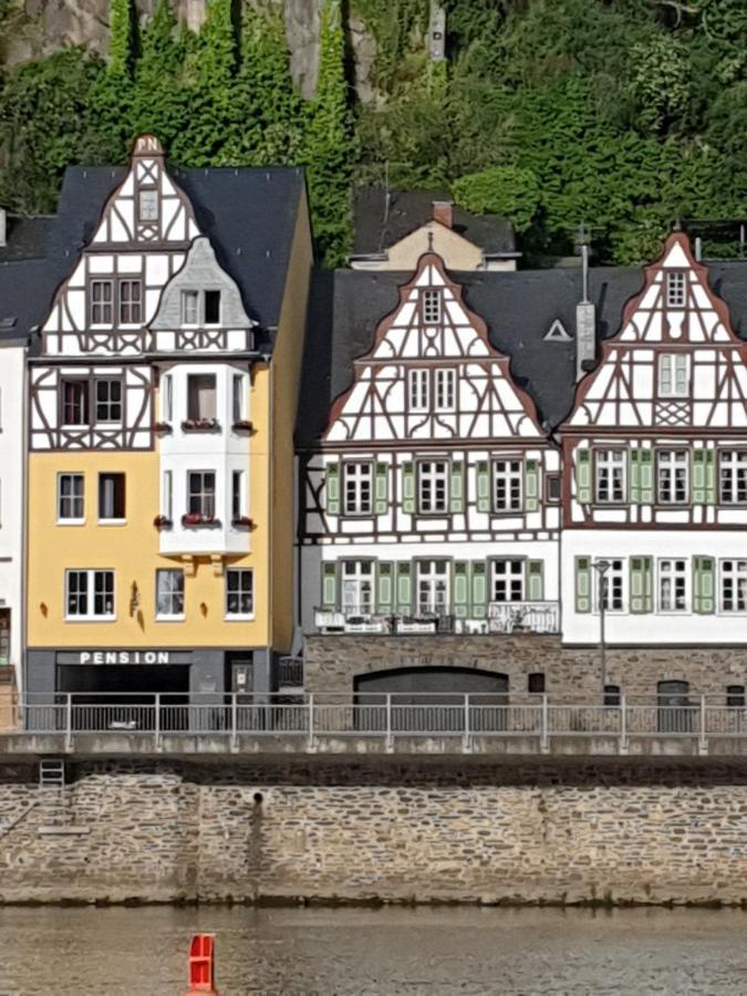 Haus Burgfrieden Cochem Exterior foto